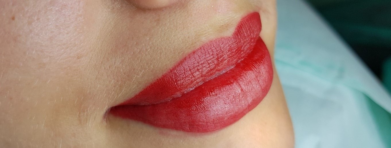 WSZYSTKO, CO MUSISZ WIEDZIEĆ O MAKIJAŻU PERMANENTNYM