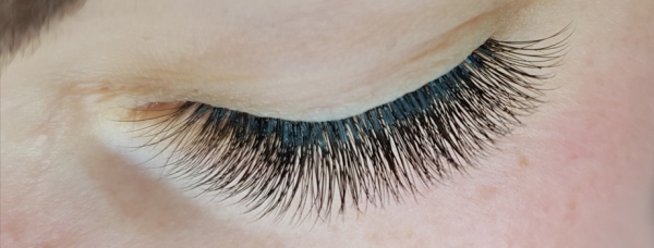 Przedłużanie rzęs